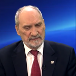 ANTONI MACIEREWICZ PISZE WIERSZE(M)